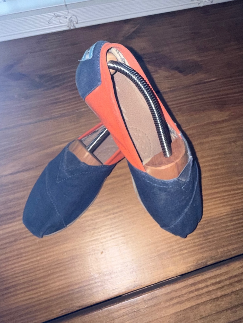 TOMS Women's Canvas Slip-On Shoes Navy and Orange Size 7.5
